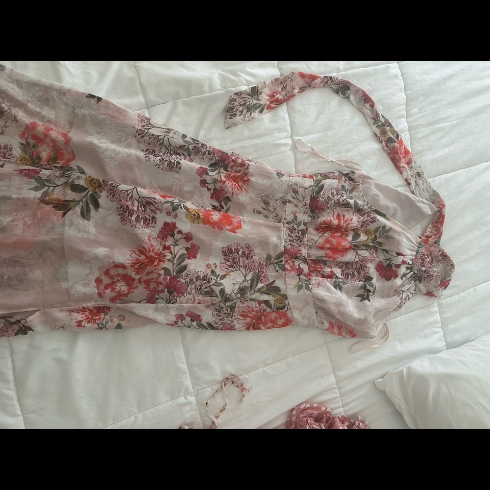 Spring/Summer dress. Never worn. Beautiful dress